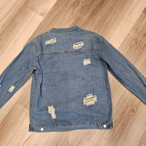 Pol Women's Distressed Denim Size Medium Jean Jacket - Picture 9 of 14